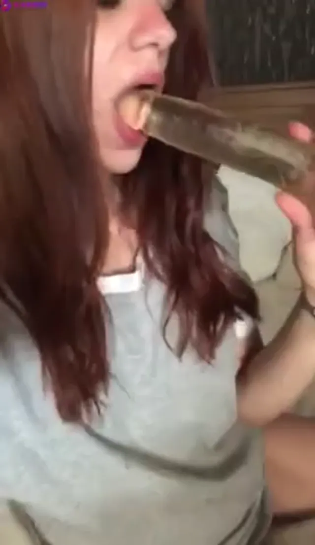 Amateur Swedish Babe Blowjob on Dildo And Fucking Pussy