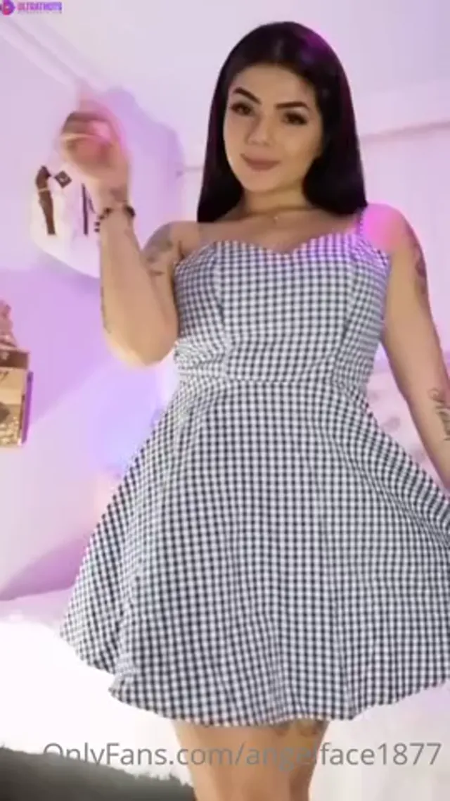 Angelface1877 Teasing Pussy