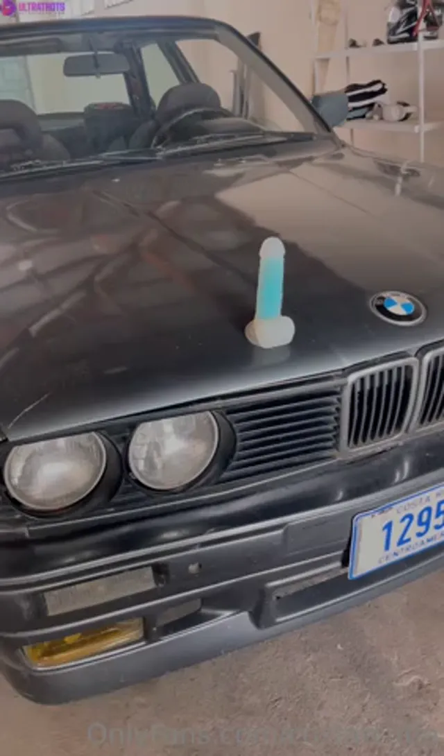 Bratzmon Rides Dildo On The Parking Car