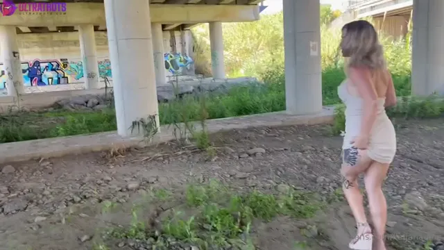 Daninsh Milf Katja Nadine Sex In Public Graffiti Place