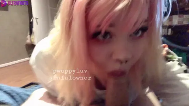 Pupwife Blowjob Close Up On Cam