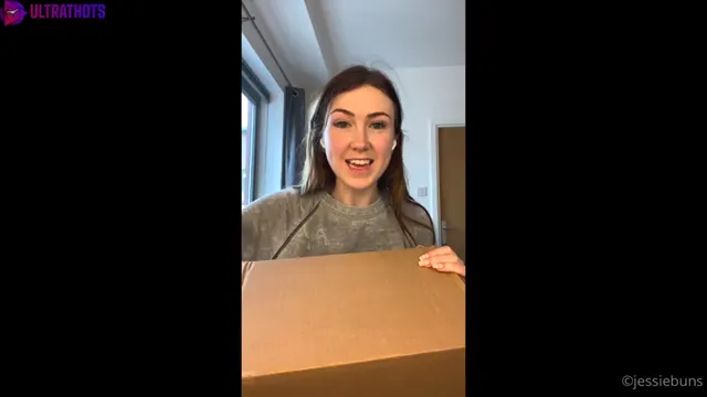 JessieBuns Unpacking Big Sextoys Then Trying Them