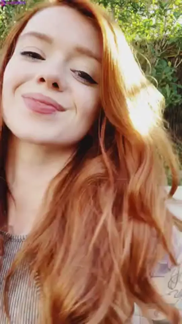 Weejulietots Flashing In The Park