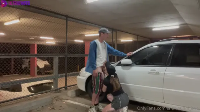Snow Bunni – Risky Public Parking Lot Sextape