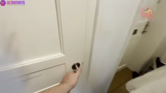 The Swedish Peach anal and vibrator