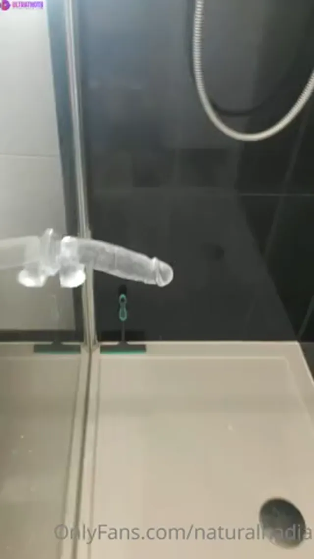 Swedish Naturalnadia dildo in shower