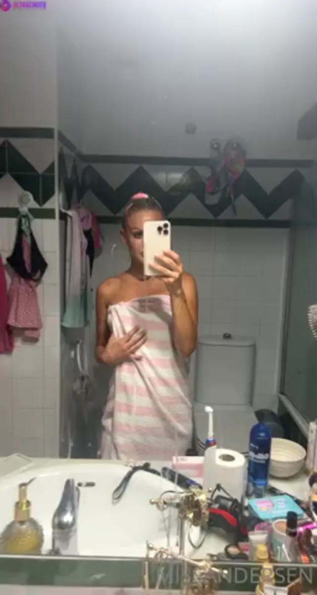 Norwegian Milf Missandersen Flashing Her Hot Tight Naked Body In Mirror