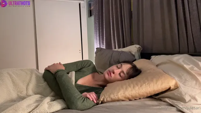 Jules Ari – Homemade POV Sextape