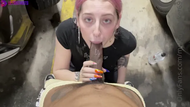 Melodyparker69 – Deepthroating Huge BBC in Public Parking lot