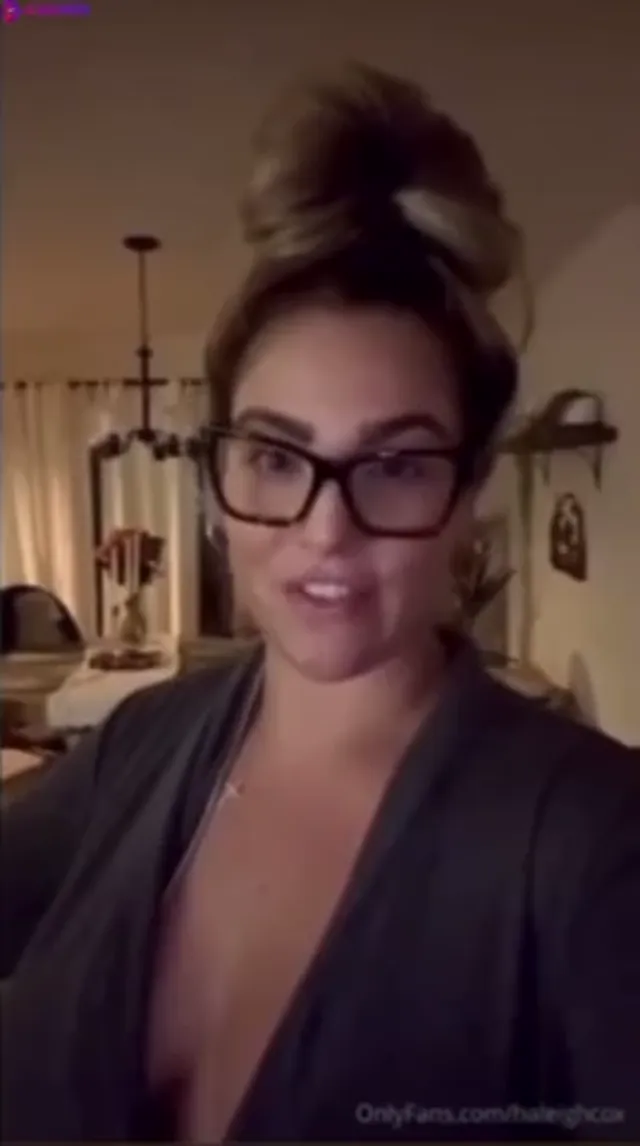HaleighCox PAWG Fucks A Lucky Follower