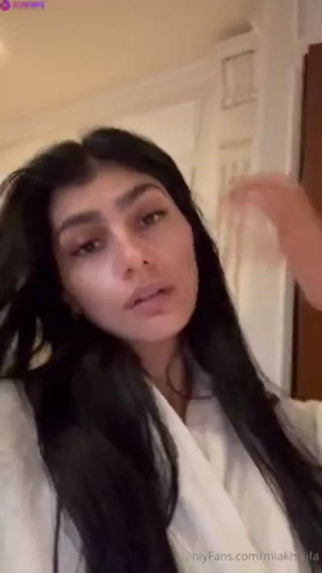 Mia Khalifa – Onlyfans Chat Livestream