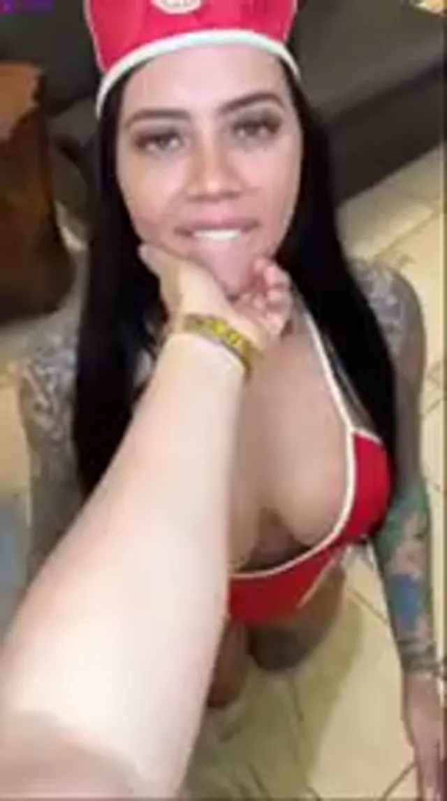 Geisy Tatto – Knows How To A Ride Dick