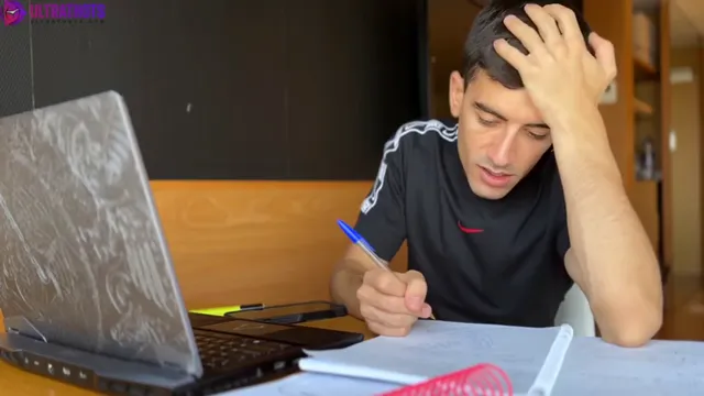 Octokuro – Redhead With Glasses And Big Tits Sextape