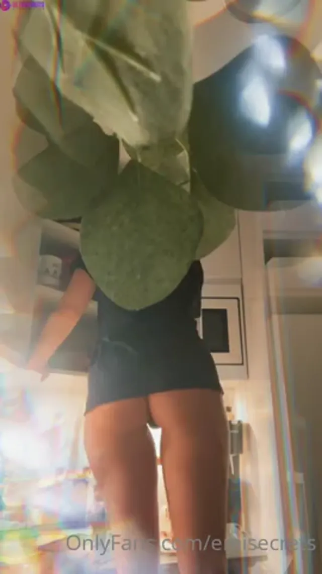 Swedish Emisecrets teasing her big ass