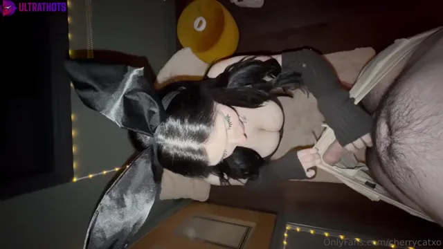 Cherrycatxo – Slutty Bunny Girl Giving Hot Blowjob