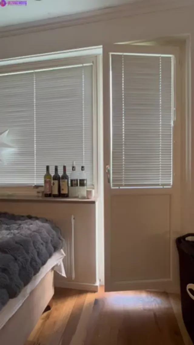 Swedish Sanna Stripping