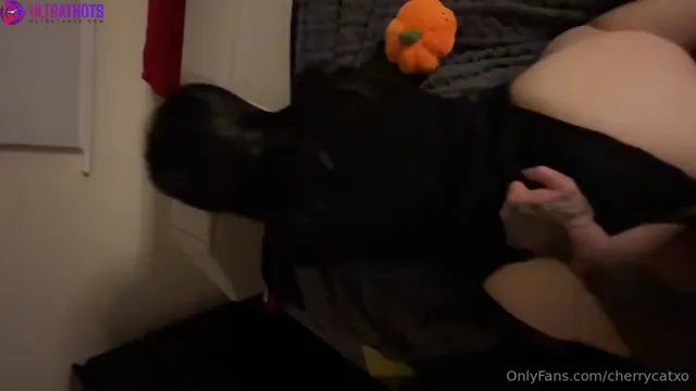 Sasha Stephens – Homemade Sextape With Clothes On