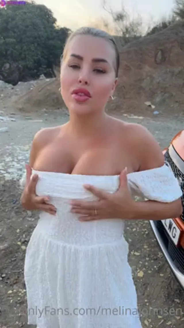 Melina outdoor sex video