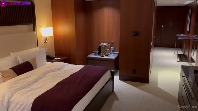 Savvy Suxx – Caught Fucking Hard on Hotel Camera