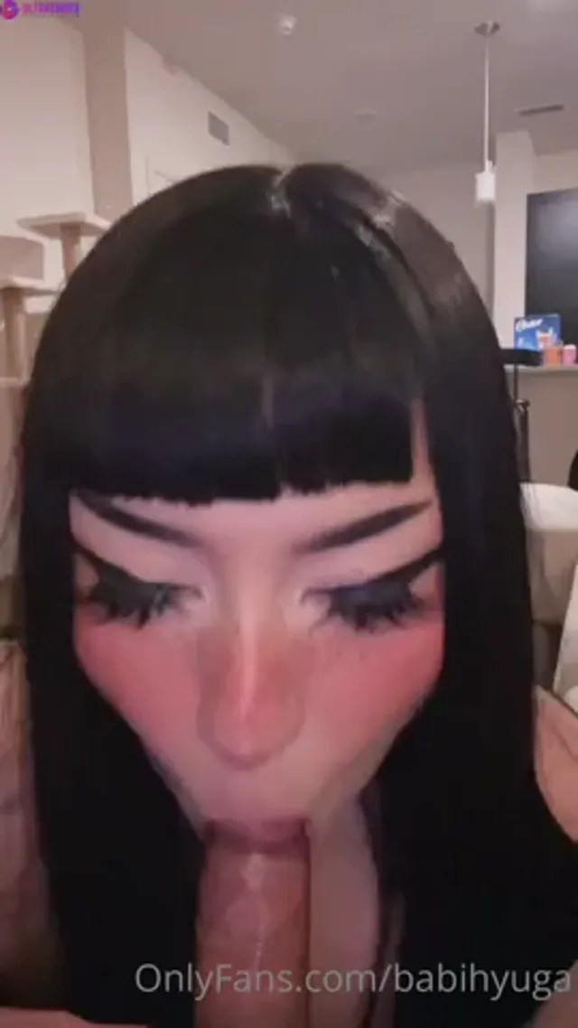 Babihyuga – Deep Blowjob with Big Cumshot in Mouth