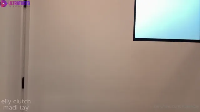 Madiiitay And Elly Clutch Pussy Licking Lesbian Video in Bathroom