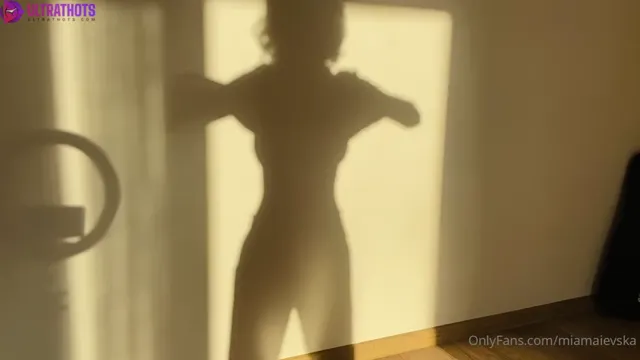 Solomia Maievska Erotic Shadow Play