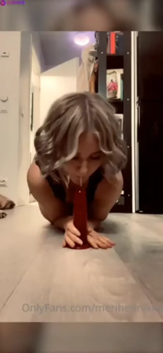 Finnish merihenriikka sucking and riding her dildo