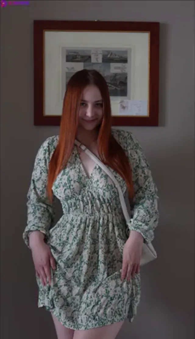 Vladislava Teasing With Striptease