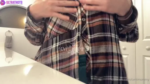 Cvntmommy Strips In The Bathroom