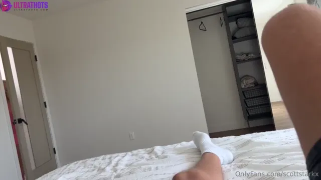 Blonde MILF Danielle Renae Creampie POV