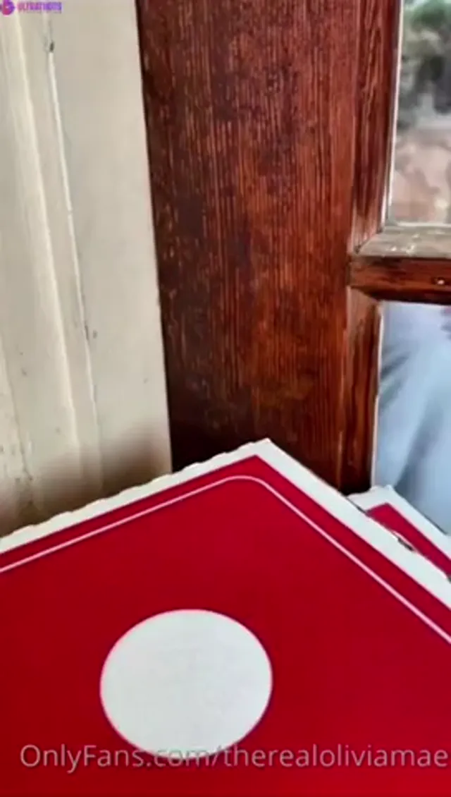 Olivia Mae Creampied By Pizza Delivery Guy