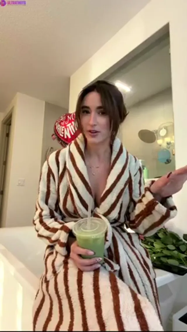 Natalie Roush Valentines Livestream With Pussy Masturbation
