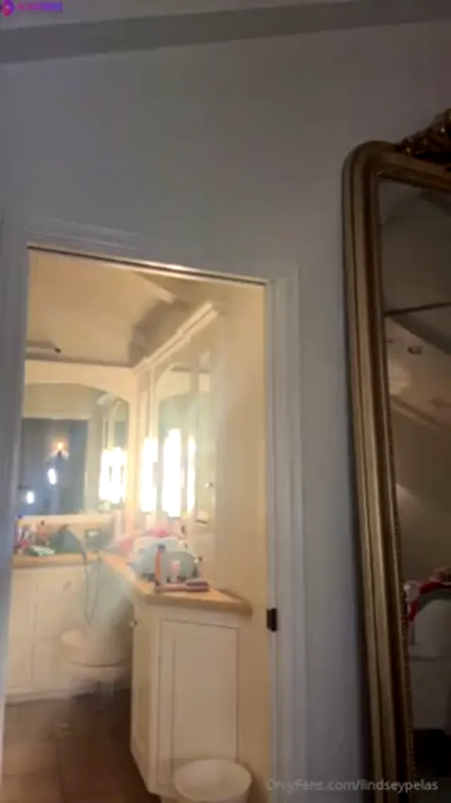 Lindsey Pelas – 1 Hour Long February Livestream
