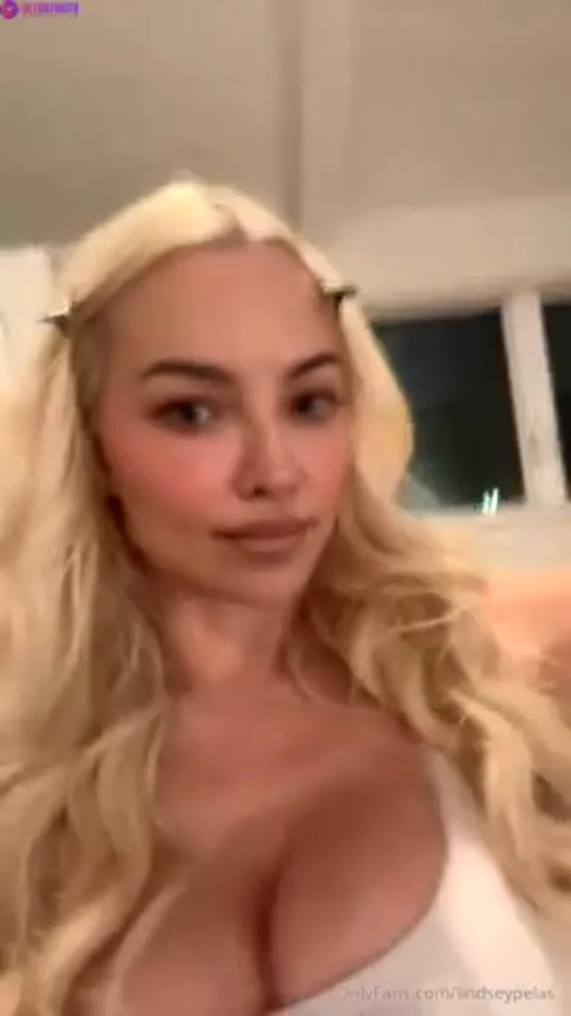 Lindsey Pelas 6th February Nude Showering Livestream