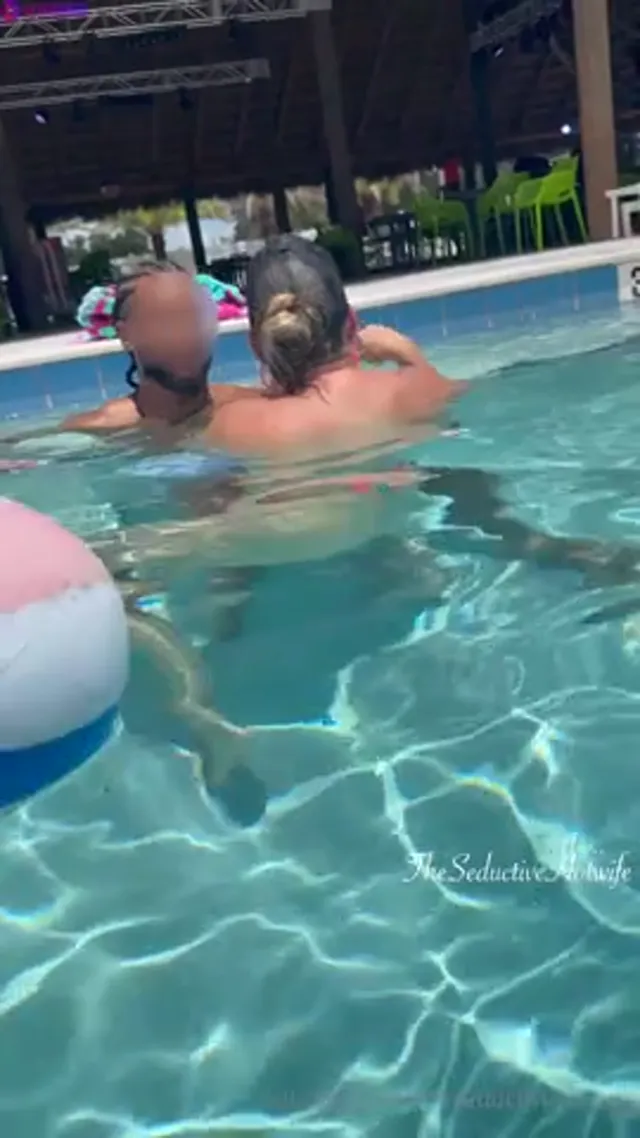 Theseductivehotwife – 24yo boytoy makes me squirt all over his BBC (part 1)