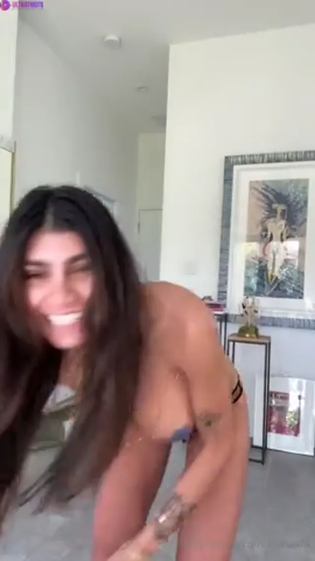 Mia Khalifa – Livestreaming With Blue Pasties On Titties