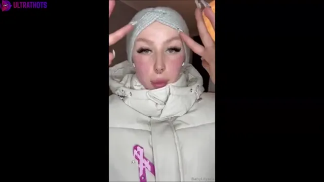 Finnish Lilyana Taking Clothes Off