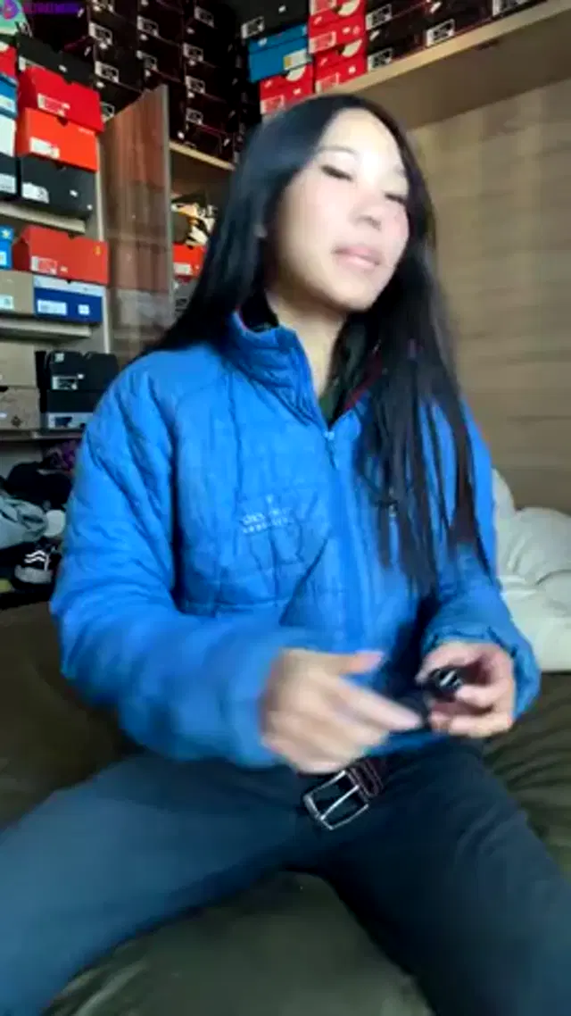 MichelleFromChina – Super Long Real Sextape With Stranger On Livestream