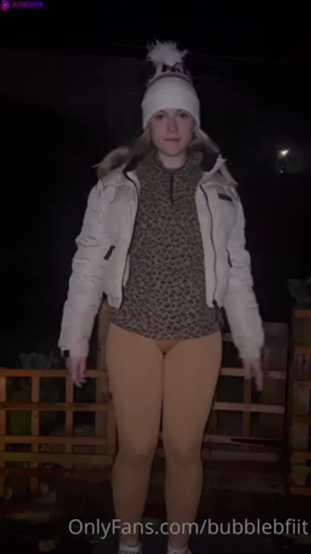 Bubblebfiit Strips In Public