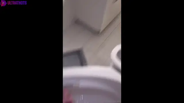 Finnish Nettaa.marikaa Blowjob In Shower