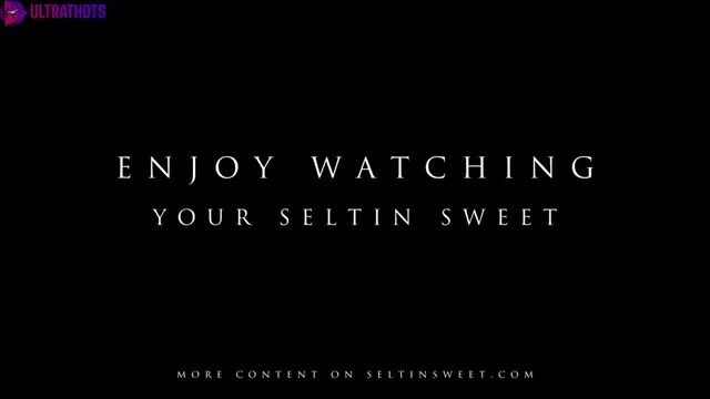 Seltin_Sweety Slutty Secretary Masturbating Solo