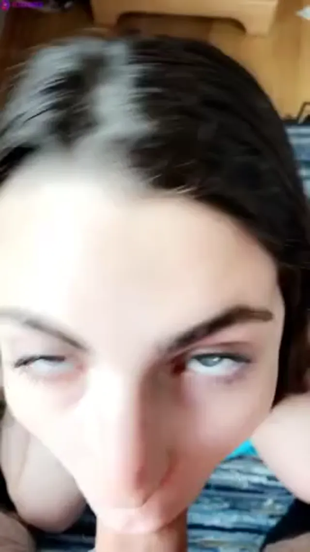 Luna Benna Blowjob And Facial POV