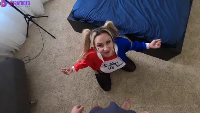 Swedish Bella in cosplay