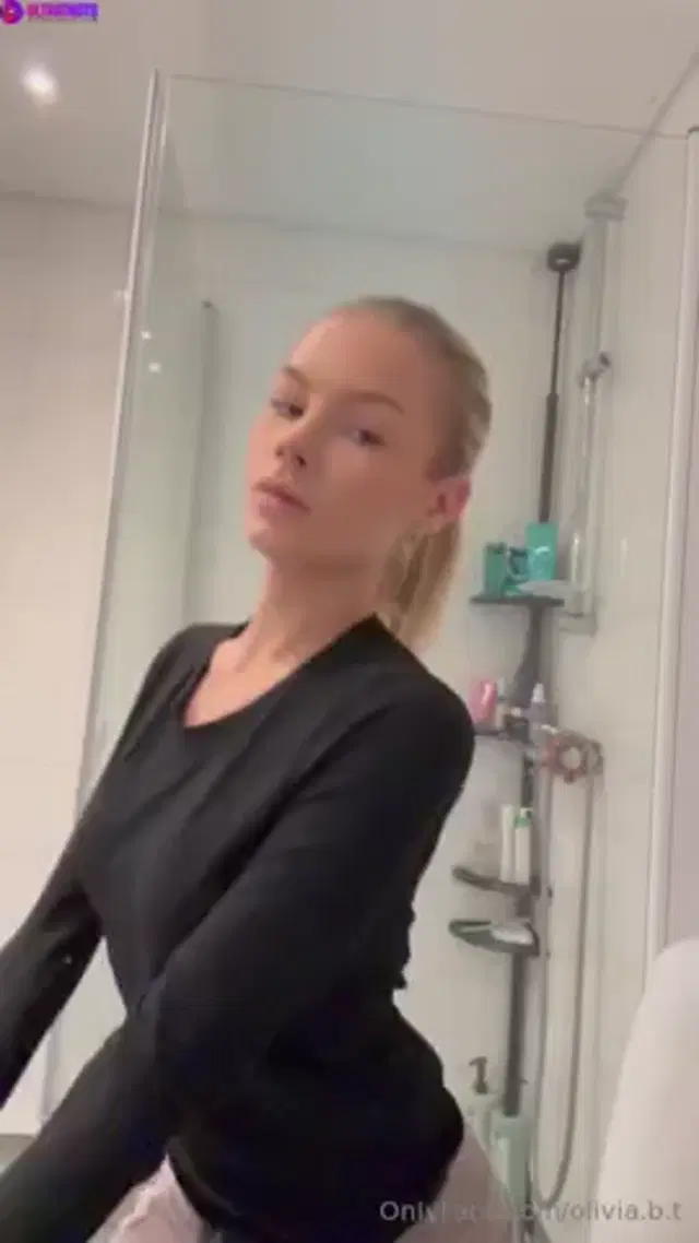 Norwegian / Norsk Olivia Tollesson Showing her sexy body
