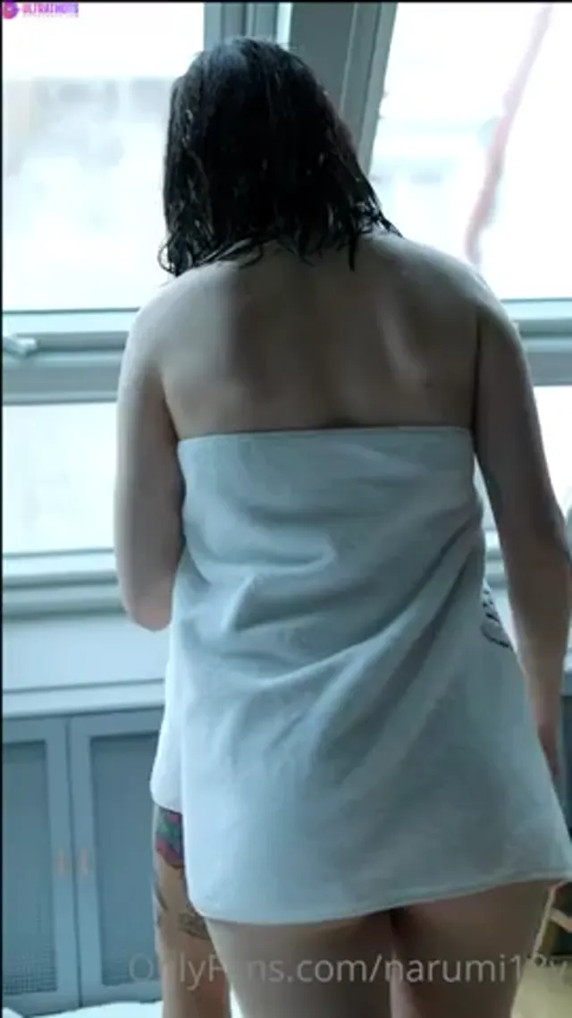 Mia Yokai Lesbian Play