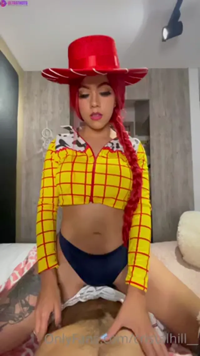 Waifu Cristal POV Sextape in Cosplay