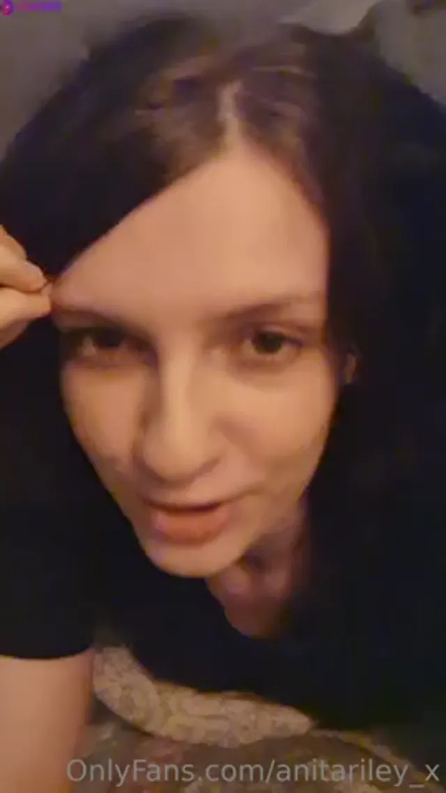 Anitariley_x Flashing Tits And Lingerie On Cam