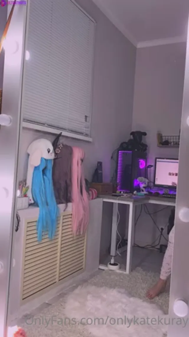 Kate Kuray Strips In The Mirror