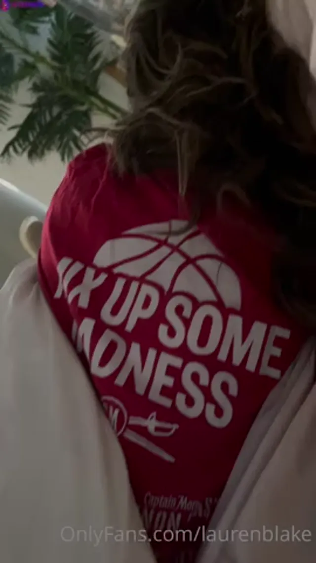 Kinky Wake Up With Lauren Blake