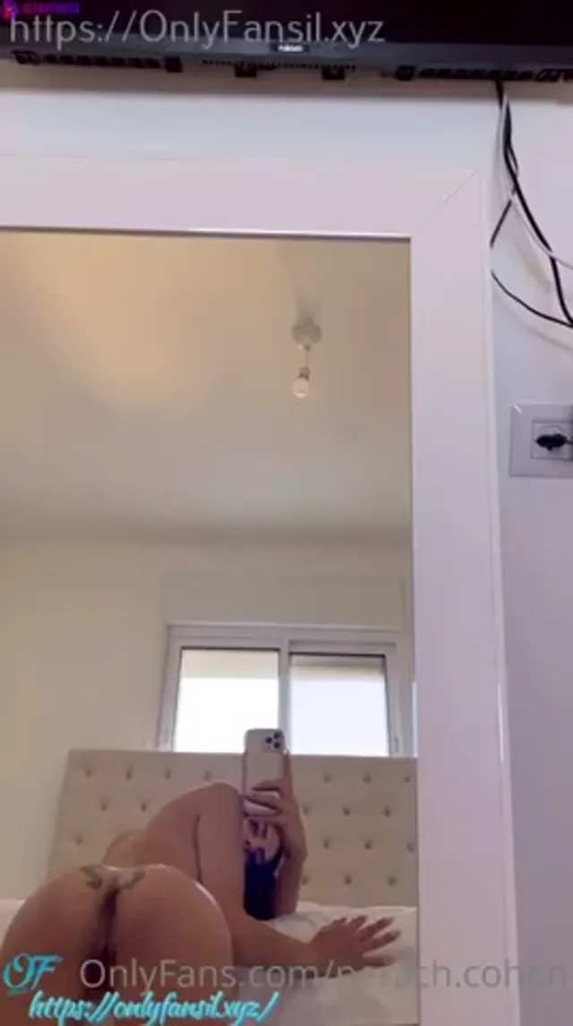 Perach Cohen Masturbates In The Mirror